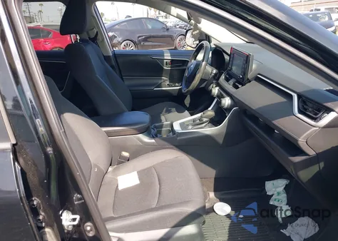 2020 Toyota Rav4 Le z USA, uszkodzony, nr VIN 2T3K1RFV5LW060546